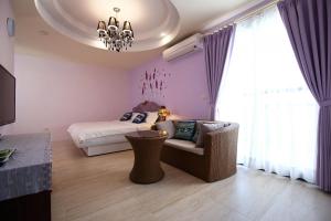 Deluxe Double Room-Featured Image