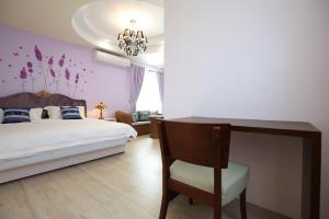 Deluxe Double Room05