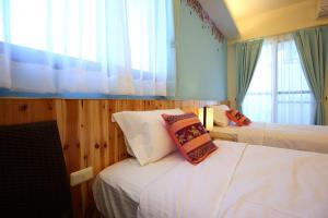 Standard Twin Room02